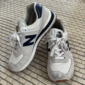 Men’s new balance 574 size 8.5 ￼